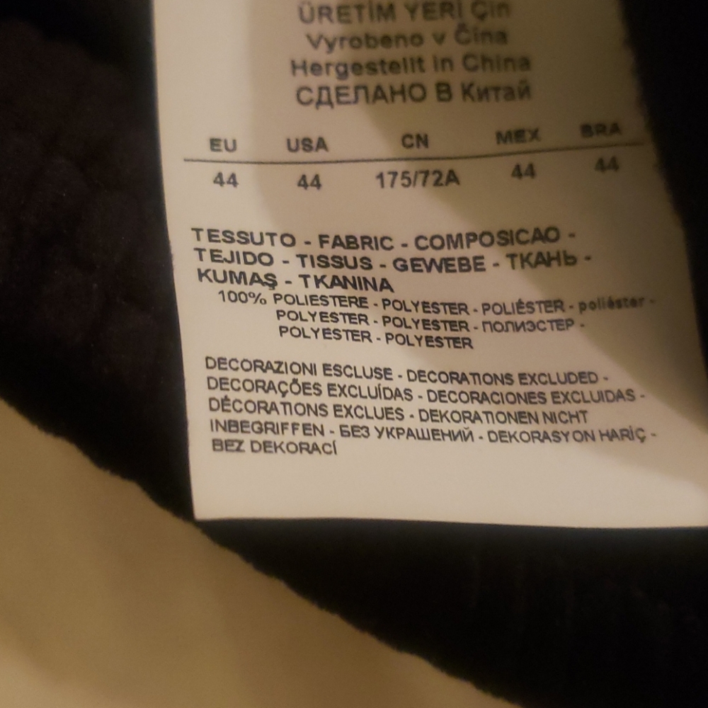 NEW GIORGIO ARMANI WOMENS VELOUR PANTS 14/16..Tall..no longer in stores.CLASSICS - Picture 10 of 10